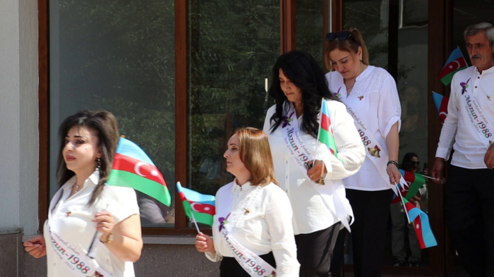 37 il sonra məzun oldular | FOTO şəkli 4